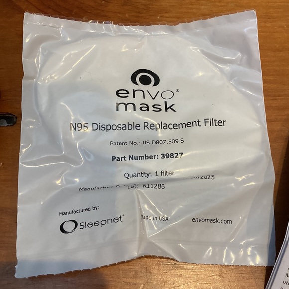 ENVO N95 Respirator w/Extra NIP Filter Instructions Container - Picture 3 of 6